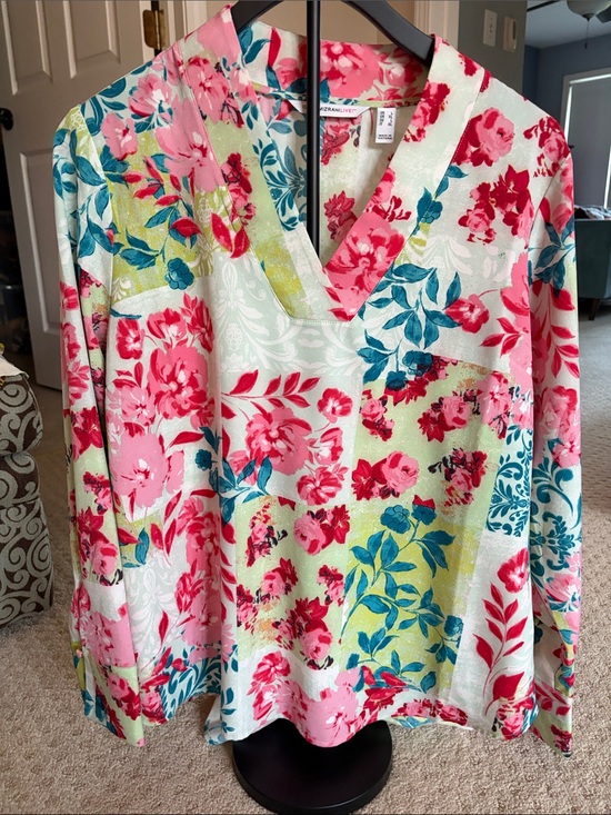 Isaac Mizrahi Tops - Isaac Mizrahi Live Floral V-Neck Blouse in Pink, Teal, Lime, White